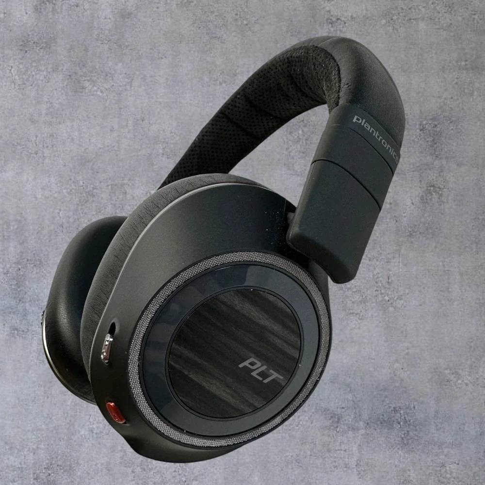 Plantronics Voyager 8200 UC Bluetooth Headphones Black Red Noise Canceling-Read
